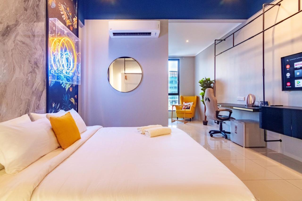 Scott Signature Suites By Alv George Town  Kültér fotó